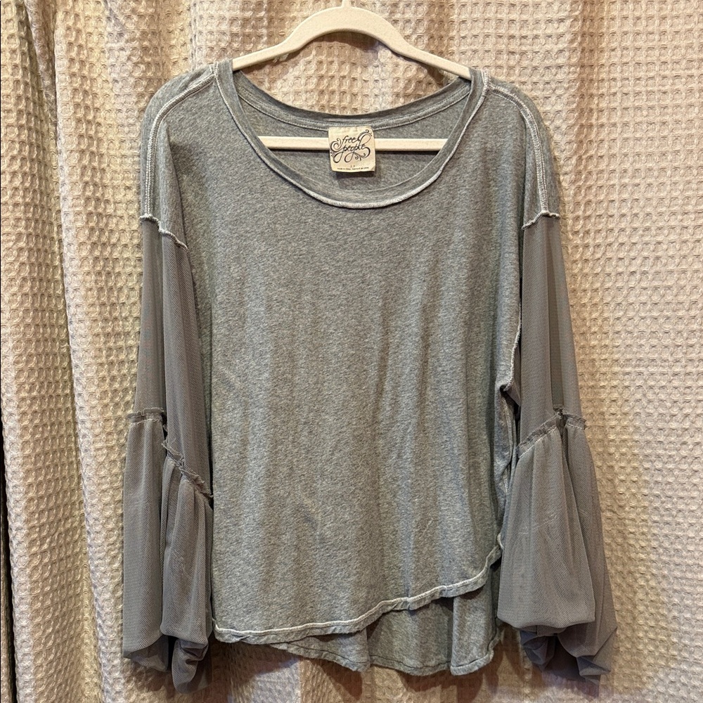 ⚜️ FREE PEOPLE “Still Got it Gray” Mesh Bell-sleeve top sz S